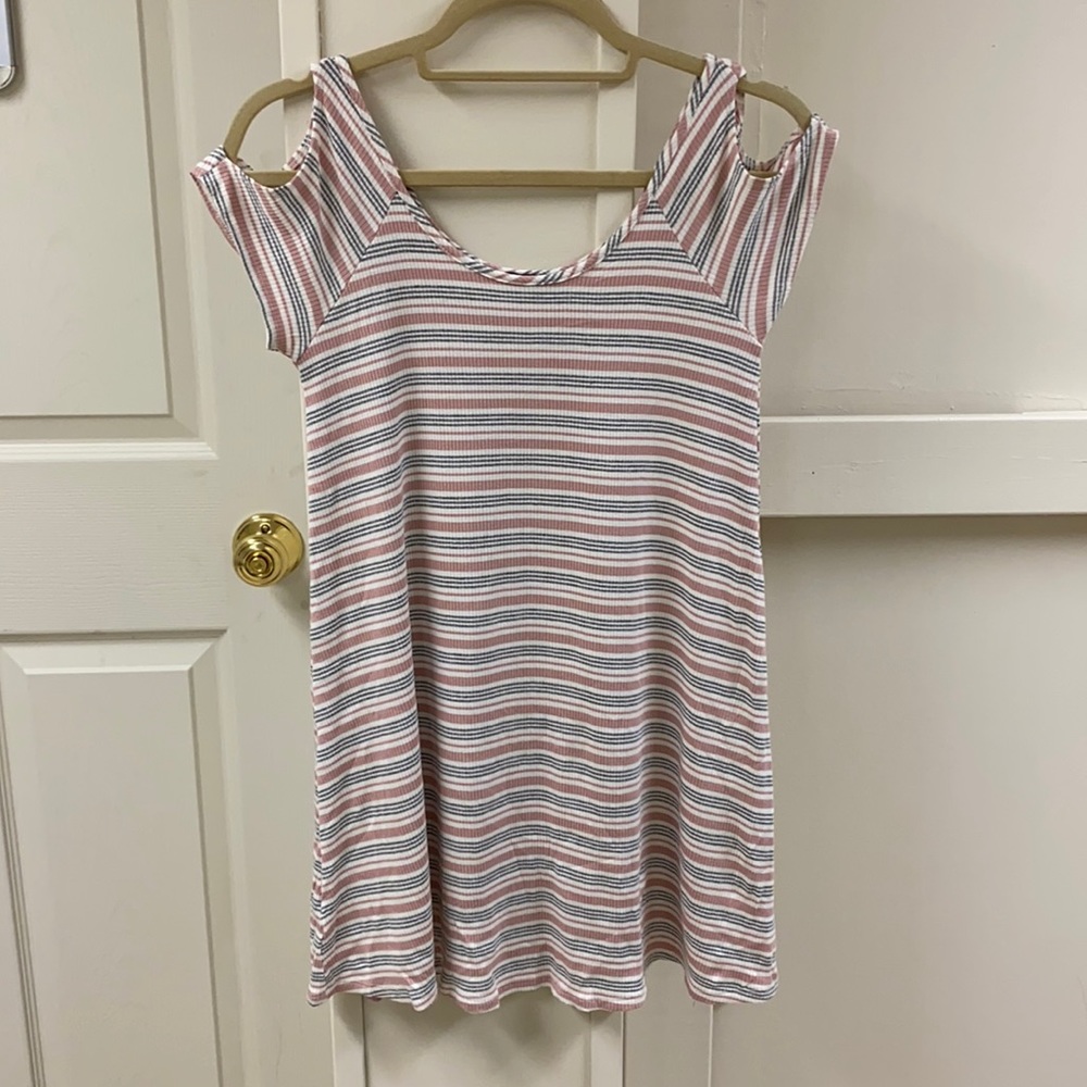 adorable cutout sleeve sundress